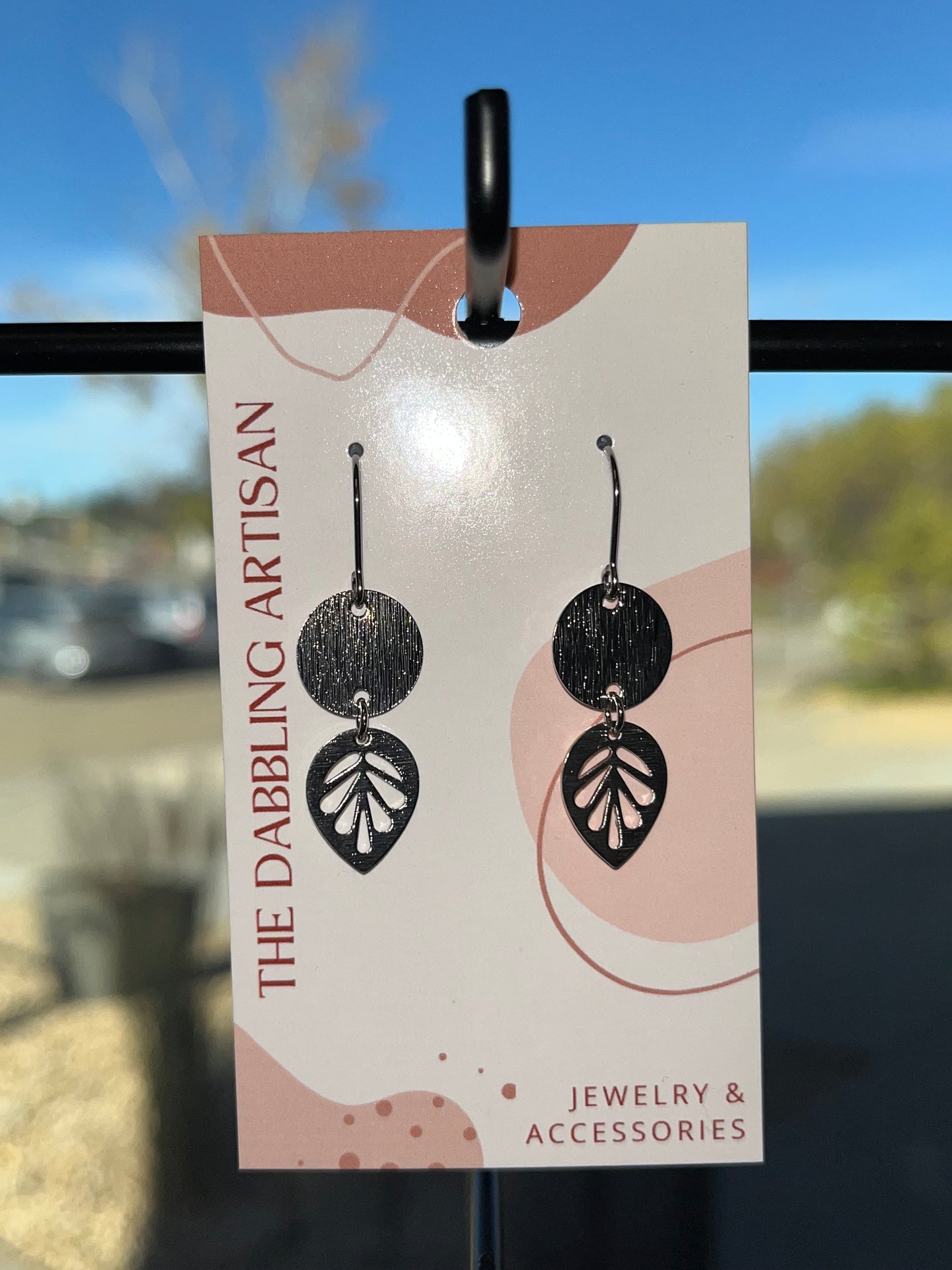 TDA BRUSHED SILVER EARRINGS - DISC & LEAF